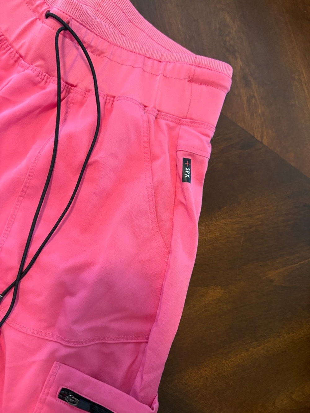 Grey’s Anatomy Scrub Jogger Pants - Picture 2 of 4